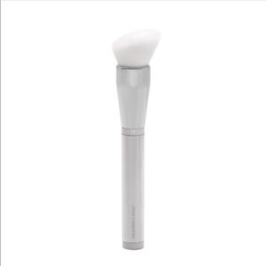 IT COSMETICS Heavenly Skin Complexion Brush #704